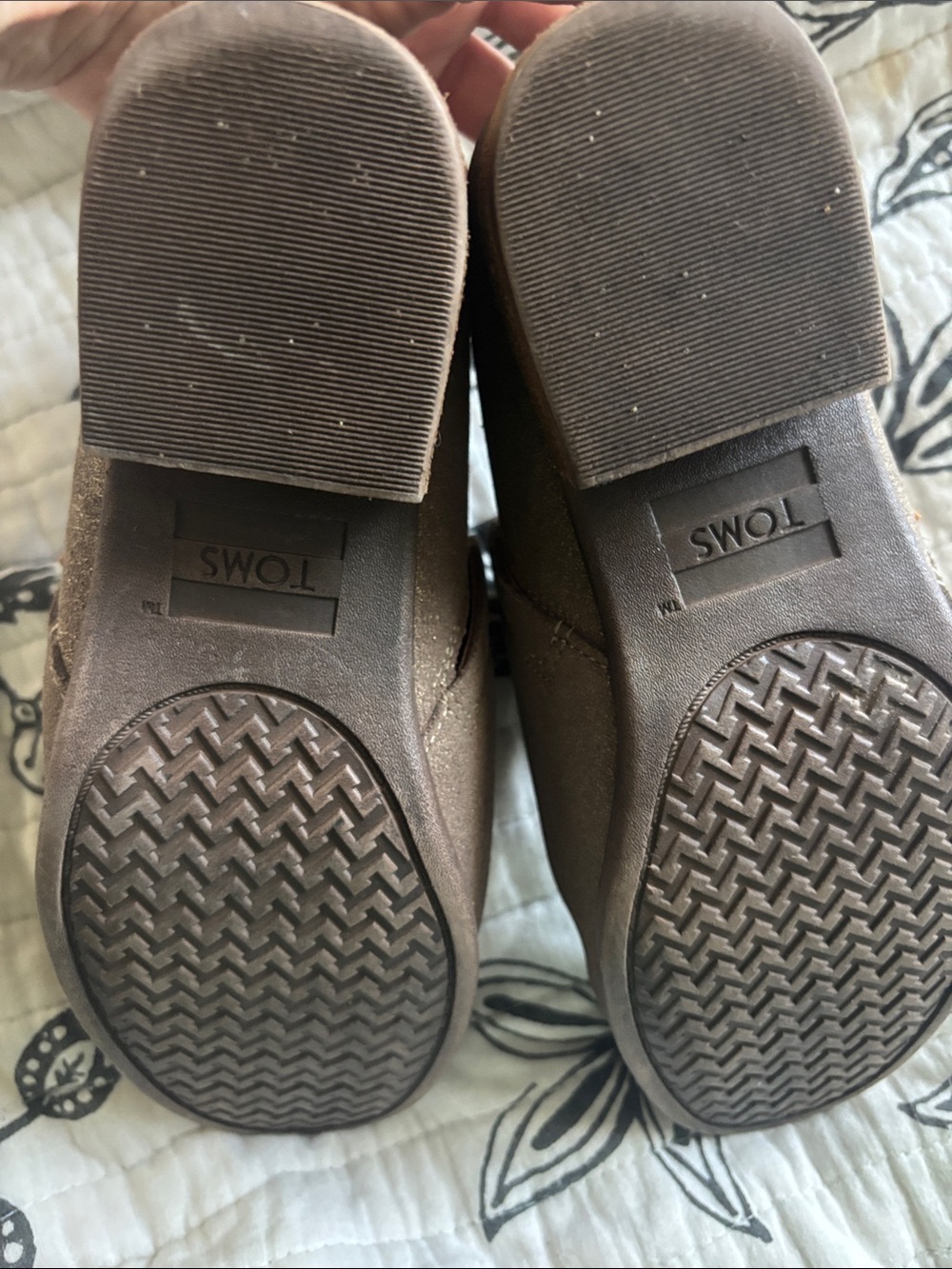 TOMS Tan ankle booties size 7 - Picture 9 of 9